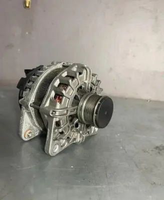 Renault Captur II Generator/alternator 231004719R FG18T177 2707071120048991