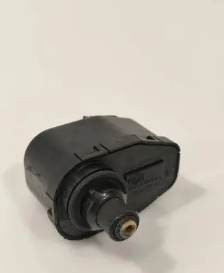 Volkswagen Transporter - Caravelle T4 Headlight level adjustment motor 165941295 00437542
