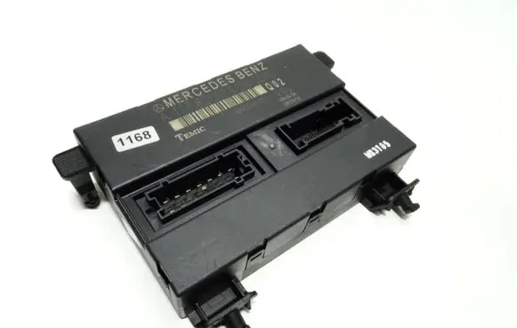 Mercedes-Benz SLK R171 Sunroof control unit/module A1718203326 00000320B0