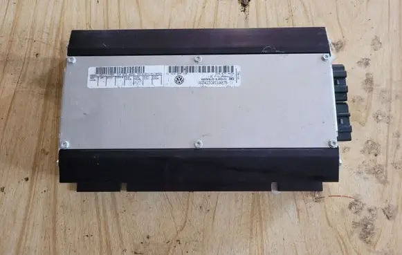 Volkswagen Phaeton Sound amplifier 3D0035465A