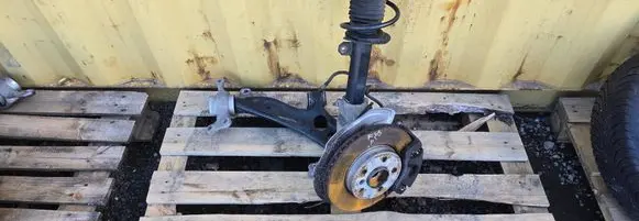 Mini One - Cooper F56 F55 Front wheel hub spindle knuckle 