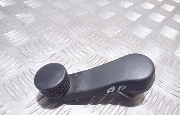 Volkswagen PASSAT B4 Front door window winding handle 3A0837581