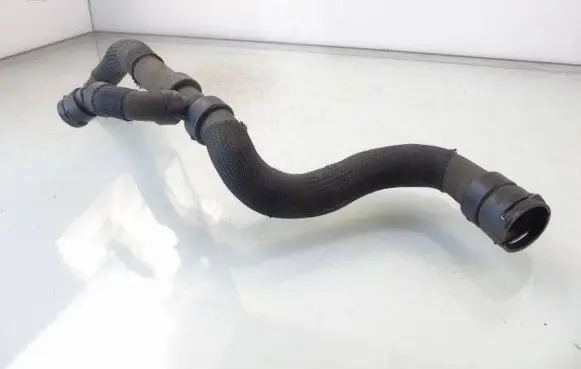 Volvo V60 Engine coolant pipe/hose 31355200