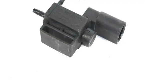 Audi A5 8T 8F Turbo solenoid valve 037906283C