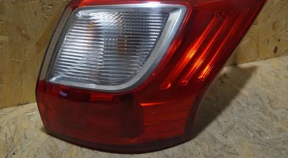 Ford C-MAX II Rear/tail lights AM5113404AD