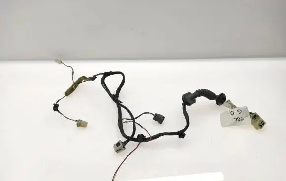 Subaru Tribeca Rear door wiring loom 81822XA00B
