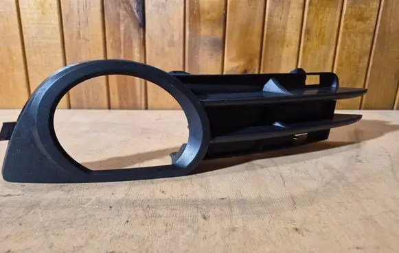 Audi A3 S3 8P Front fog light trim/grill 8P4807681B