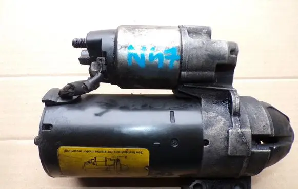 BMW X3 E83 Starter motor 7798006
