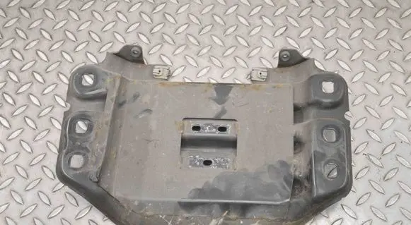 Gearbox mounting bracket