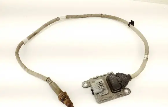 Citroen C4 II Picasso Lambda probe sensor 9817308880