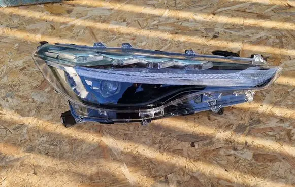 Toyota Corolla Cross Headlight/headlamp