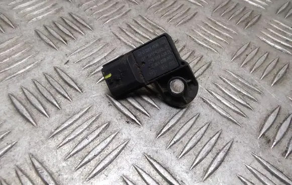 Nissan Qashqai Air pressure sensor 0281006108 H8201038353