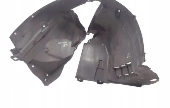 Renault Kadjar Front wheel arch liner splash guards 638407978R