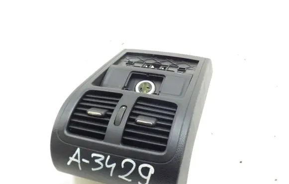 Volkswagen PASSAT B7 Rear air vent grill 3AA864298 1229454365