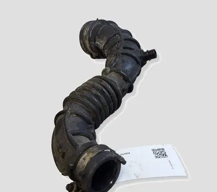 Renault Clio III Turbo air intake inlet pipe/hose 8200500383