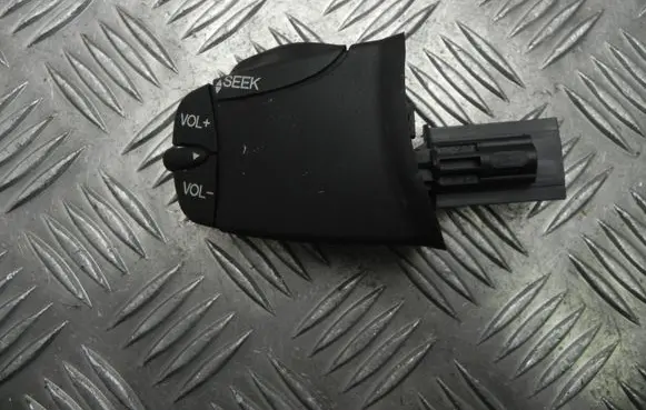 Ford Mondeo Mk III Other switches/knobs/shifts 98AB14K147AC T6037