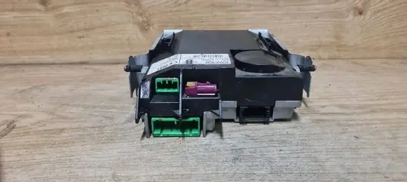 Volvo V50 Phone control unit/module 30732795