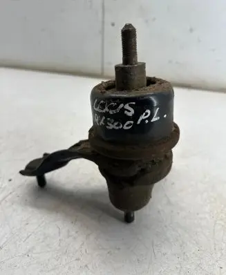 Lexus RX 300 Engine mount bracket