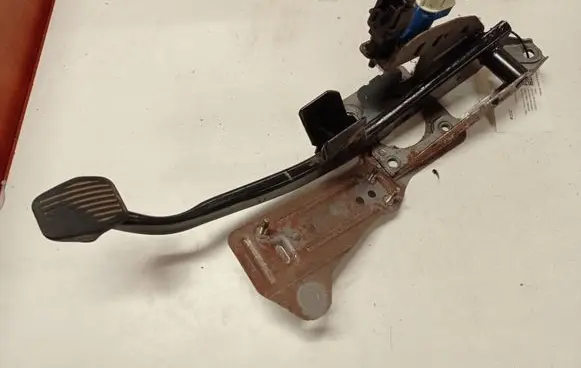 Ford Focus C-MAX Brake pedal 3M512467AM