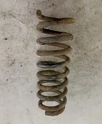 Suzuki Grand Vitara I Front coil spring