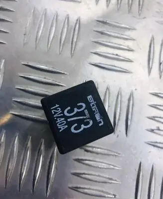 Audi A6 S6 C5 4B Other relay 8D0951253