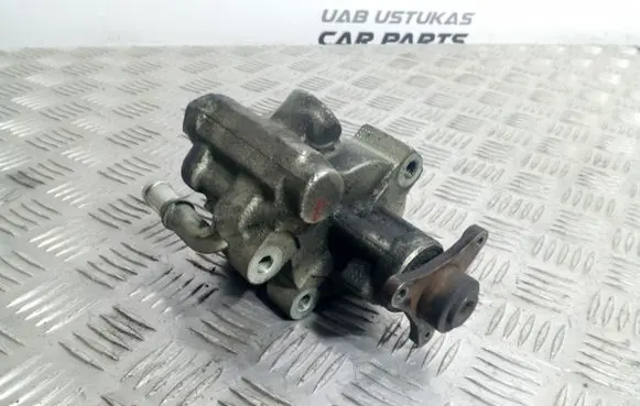 Renault Megane I Power steering pump 26058572 7700417308 7700415198