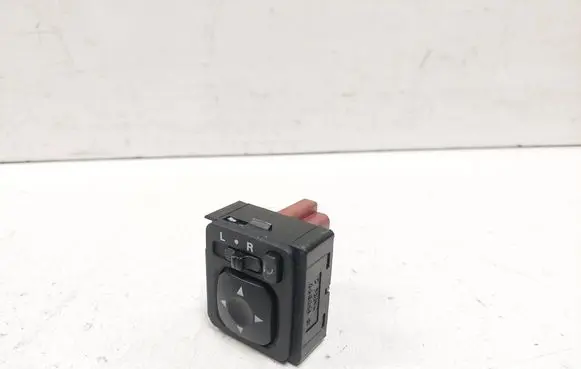 Mitsubishi Outlander Wing mirror switch 183569