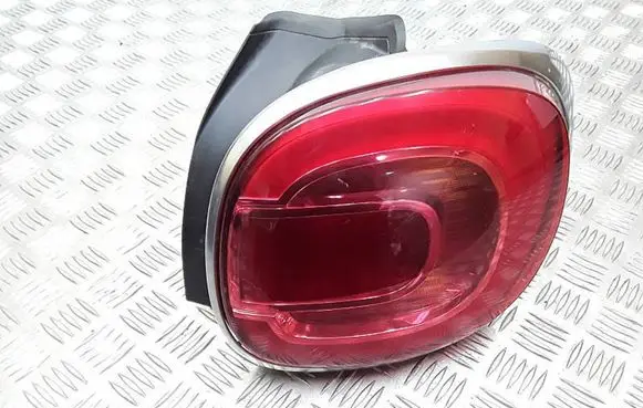 Fiat 500L Rear/tail lights 51945058