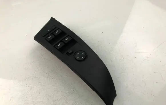 BMW 5 E60 E61 Electric window control switch 6951904