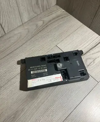 Mercedes-Benz ML W163 Door control unit/module 2118201585