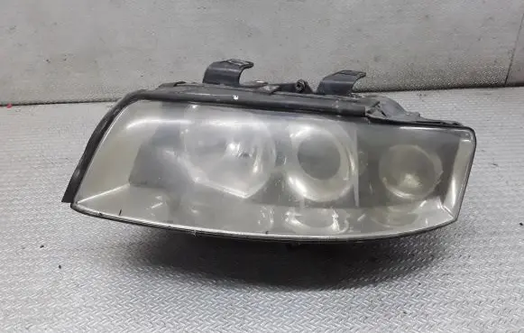 Audi A4 S4 B6 8E 8H Headlight/headlamp