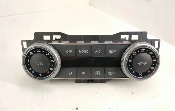 Mercedes-Benz C W204 Climate control unit 2048300590 2048307085