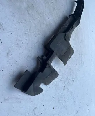Audi A4 S4 B5 8D Intercooler air guide/duct channel 8E0121284B 23479 8E0121284