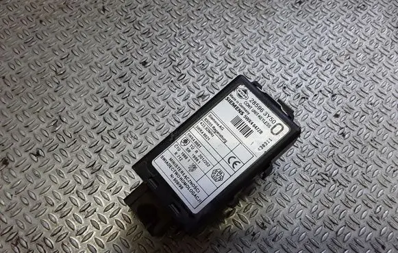 Nissan X-Trail T30 Door central lock control unit/module 285963Y50