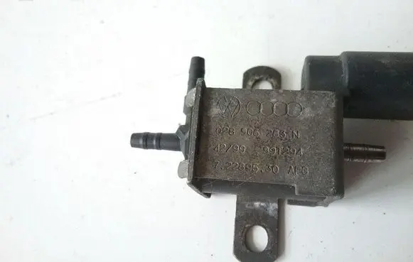Audi A3 S3 8L Turbo solenoid valve 028906283N
