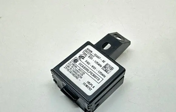 Jaguar XE Ignition lock AH4N15607AE 28227917