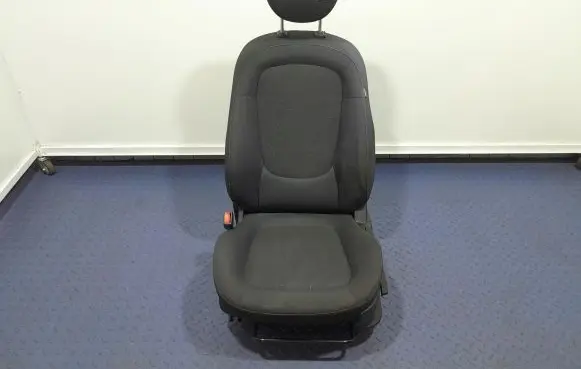 Hyundai i20 (PB PBT) Front driver seat 
