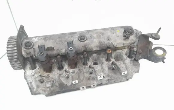 Renault Trafic II (X83) Engine head T9S05 33BB 122A22123032
