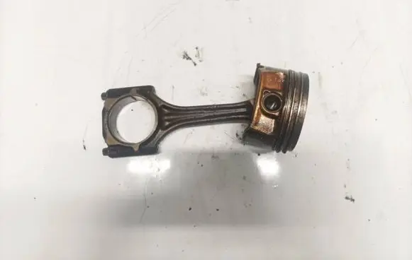 Audi A4 S4 B7 8E 8H Piston with connecting rod