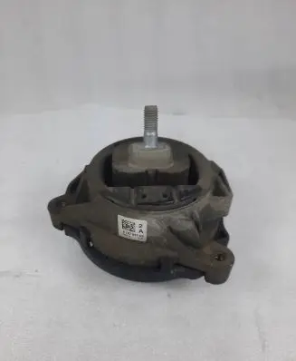 BMW 1 F20 F21 Engine mount bracket 6787657