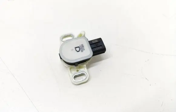 Toyota RAV 4 (XA40) Brake pedal sensor switch 8951033030