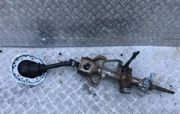Mitsubishi Galant Steering wheel axle