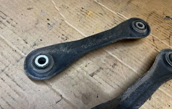 Ford Escape III Rear control arm 