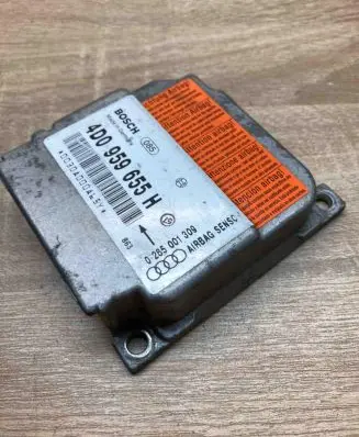 Audi A8 S8 D2 4D Airbag control unit/module 4D0959655H 0285001309