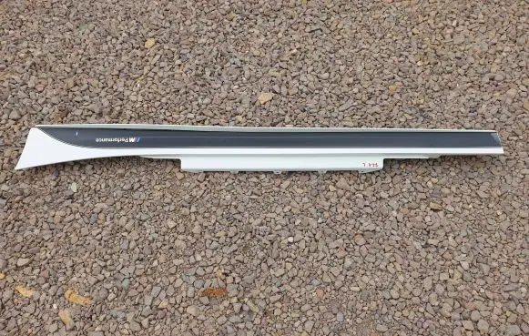 BMW 1 F20 F21 Side skirt front trim 8051947 15857711