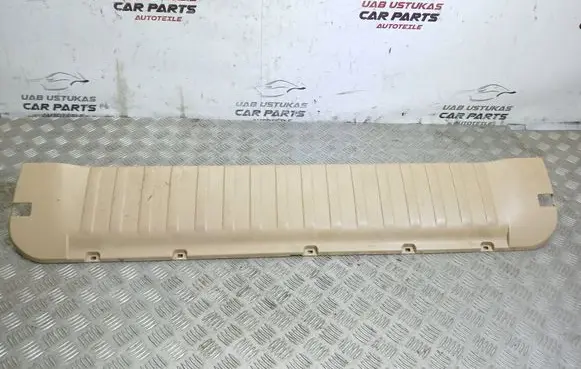 BMW X5 E70 Tailgate trim 7177379