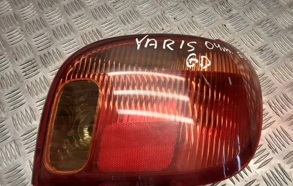 Toyota Yaris Rear/tail lights