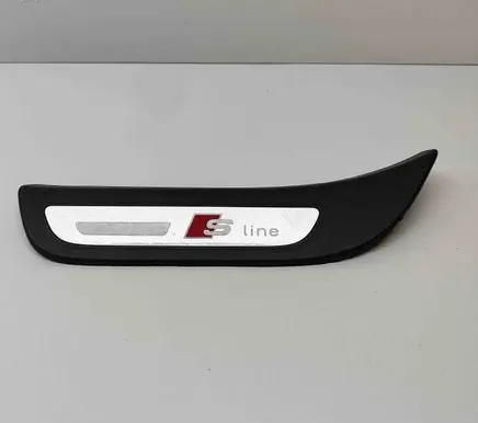 Audi Q5 SQ5 Rear sill trim cover 8R0853375A 8R0853375