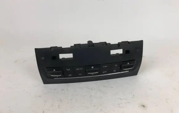 Maserati Ghibli Climate control unit 670123508 06701235080