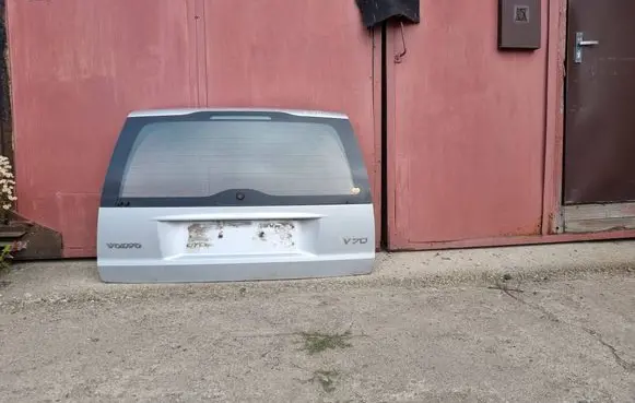 Volvo V70 Tailgate/trunk/boot lid